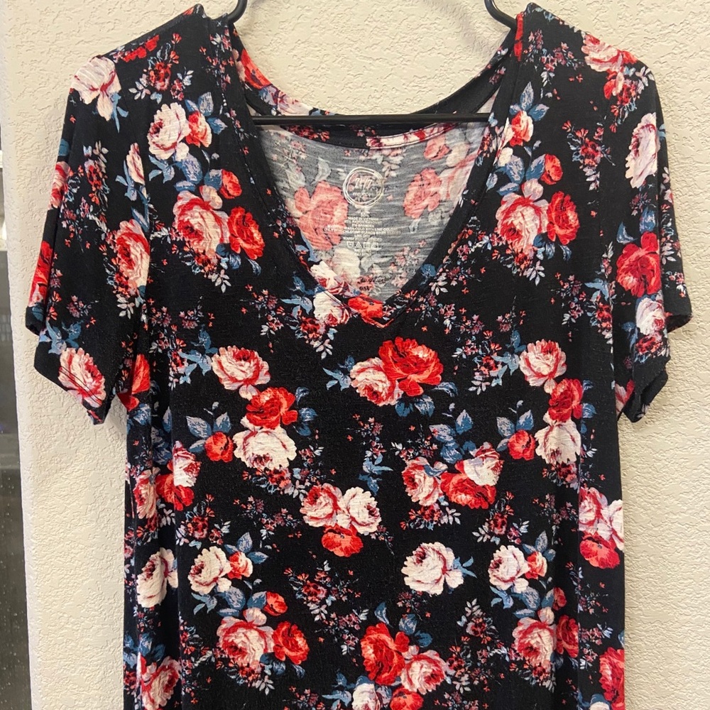Maurices floral top!